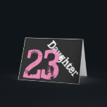 Cartão Filha, 2ó aniversário, branco, cor-de-rosa no<br><div class="desc">Um fundo preto que caracteriza o texto branco e cor-de-rosa,  neste 2ó cumprimento do aniversário para alguns refrigera a filha. Meus cumprimentos engraçados da mente.</div>