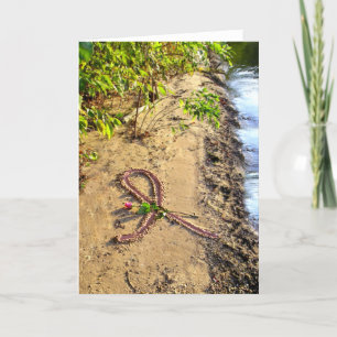 Cartão Fita rosa da placa do Cancer de mama na areia