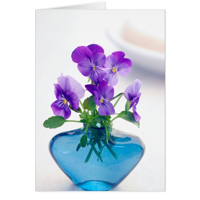 Cartão Flores De Violas Brancas Roxas Flores Azuis De Vas (Frente)