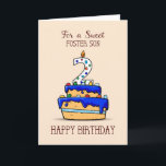 Cartão Foster Son segundo aniversário, 2 no Bolo Azul Doc<br><div class="desc">É o segundo aniversário do seu filho adotivo e é hora de celebrar este dia. Ao enviar este cartão,  pode tornar o doce dia do seu filho adotivo muito mais doce. O bolo azul coberto de doces coloridos na frente que ele certamente amará.</div>