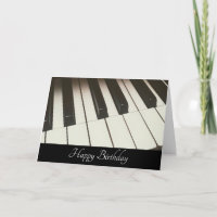 Fotografia Estilosa de Teclas de Piano Preto e Bra