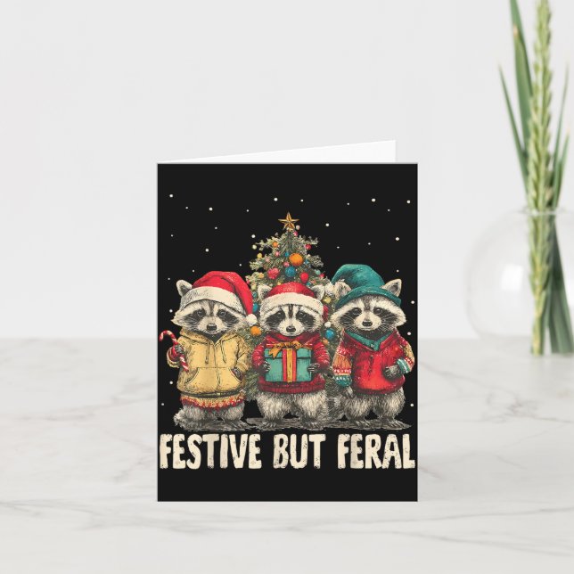Cartão Funny Feral But Festive Christmas Raccoons Xmas Ho (Frente)