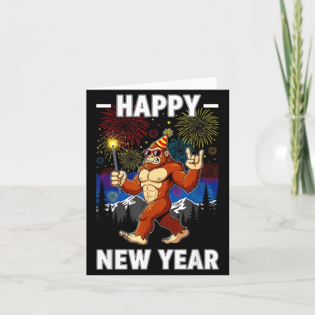 Cartão Funny Happy New Year 2026 Bigfoot Lovers New Years (Frente)