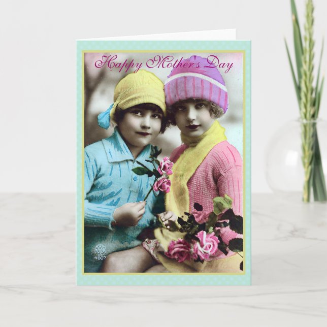Cartão Garotas com Dia de as mães de Flores (Frente)