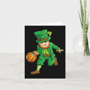 Cartão Garotos de Dia de São Patrício Leprechaun de basqu