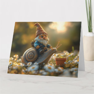 Cartão Gnomo Whimsical na Cena de Jardim Mágico de Caraco
