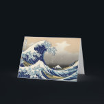Cartão Grande Onda de Kanagawa e Monte Fuji Mar do Japão<br><div class="desc">"A Grande Onda ao largo de Kanagawa", também conhecida como "Debaixo da Onda ao largo de Kanagawa", é uma cativante gravura em xilogravura do renomado artista japonês Katsushika Hokusai. Criada por volta de 1831, faz parte de uma série intitulada "Trinta e seis vistas do Monte Fuji". A obra de arte...</div>