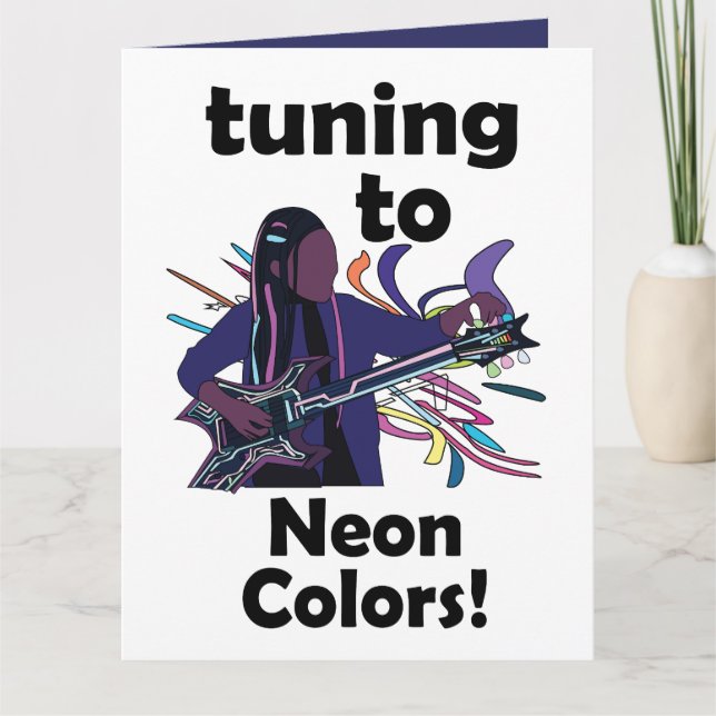 Cartão Guitarrista Ajustando para Cores Neon de Aniversár (Frente)