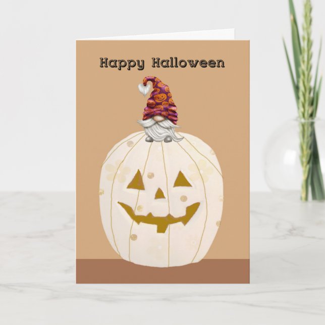 Cartão Halloween Beige Pumpkin com Gnome (Frente)