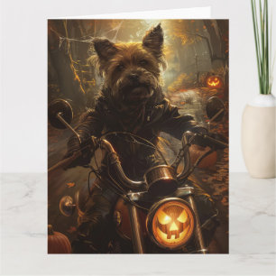 Cartão Halloween de motocicleta terrier australiano