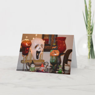 Cartão Halloween Mask and Figurines