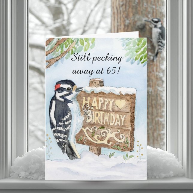 Cartão Happy 65th Birthday Downy Woodpecker (Criador carregado)