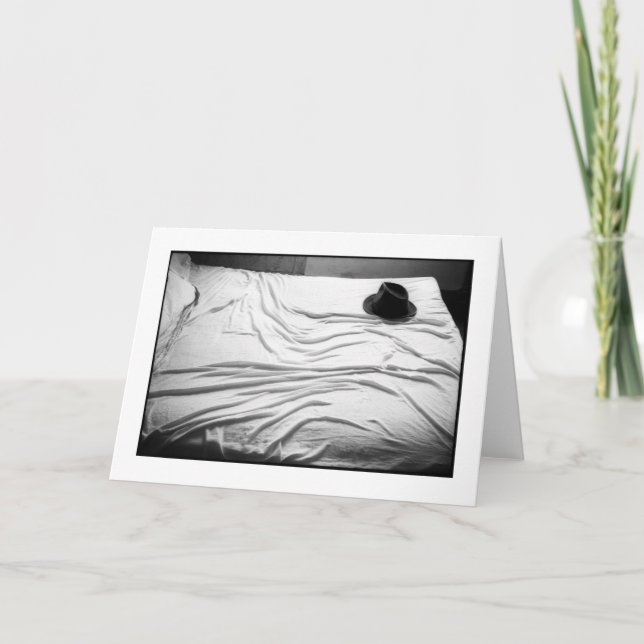 Cartão HAT ON BED (Frente)