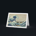 Cartão Hokusai - A onda do Excelente de Kanagawa<br><div class="desc">A Onda de Excelente de Kanagawa (神 奈 沖 浪 裏 Kanagawa Oki Nami Ura, "Sob uma Onda de Kanagawa"), também conhecida como A Onda de Excelente ou simplesmente A Onda, é um impressão de bloco de madeira do artista japonês Hokusai. Um exemplo de arte ukiyo-e, foi publicada entre 1830...</div>