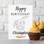 Cartão Hoppy Aniversário! Funny Bunny Birthday<br><div class="desc">Mande uma saudação especial de aniversário com este cartão de aniversário fofo e engraçado. O nome na frente pode ser facilmente personalizado para aquela pessoa especial e a dentro do cartão de saudação é vazio para você escrever uma mensagem pessoal.</div>