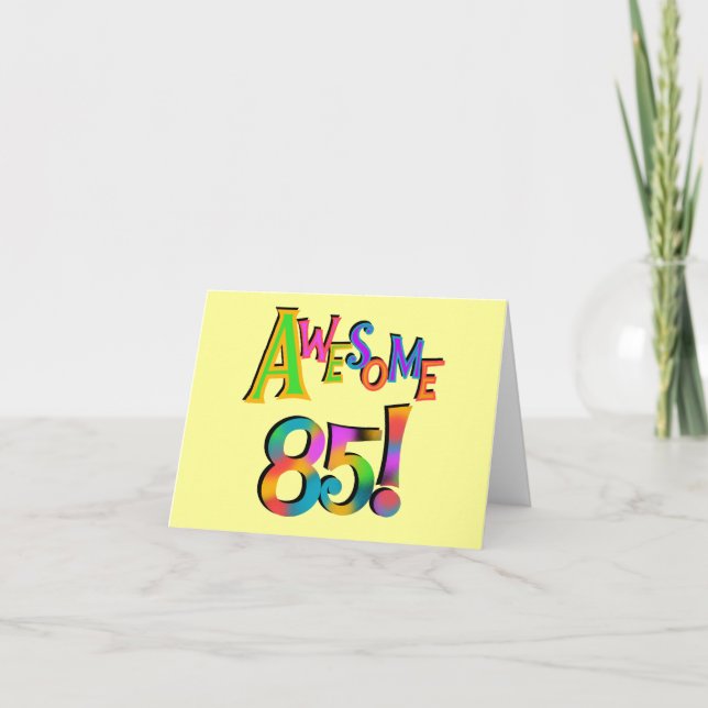 Cartão Incrível 85 t-shirts e presentes (Frente)