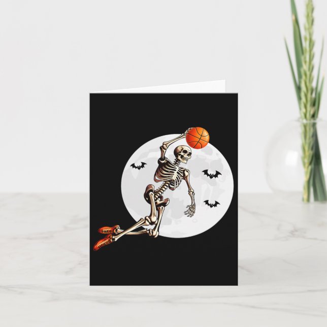Cartão Jogador de basquete Skeleton Dunk Lua de Halloween (Frente)