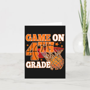 Cartão Jogo De Meninos No Bysketbyll Do 4º Grau Voltar Pa