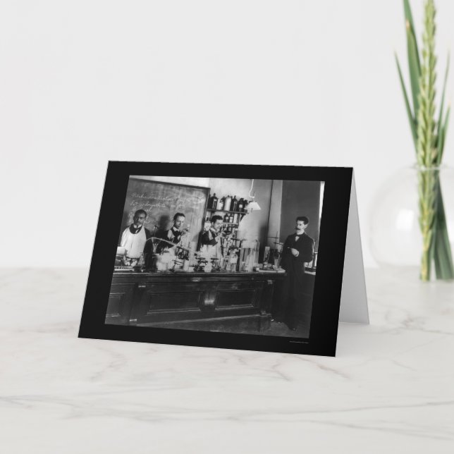 Cartão Laboratório farmacêutico na universidade 1900 de (Frente)