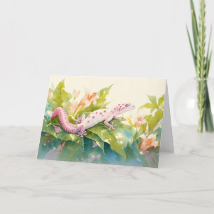 Cartão Lagartixa de Manchas Rosas em um Florescer Tropica
