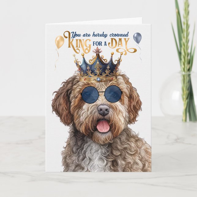 Cartão Lagotto Romagnolo Dog King para o dia feliz aniver (Frente)