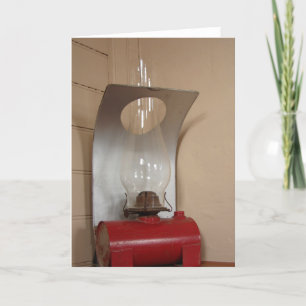 Cartão Lanterna antiga no depósito de trem