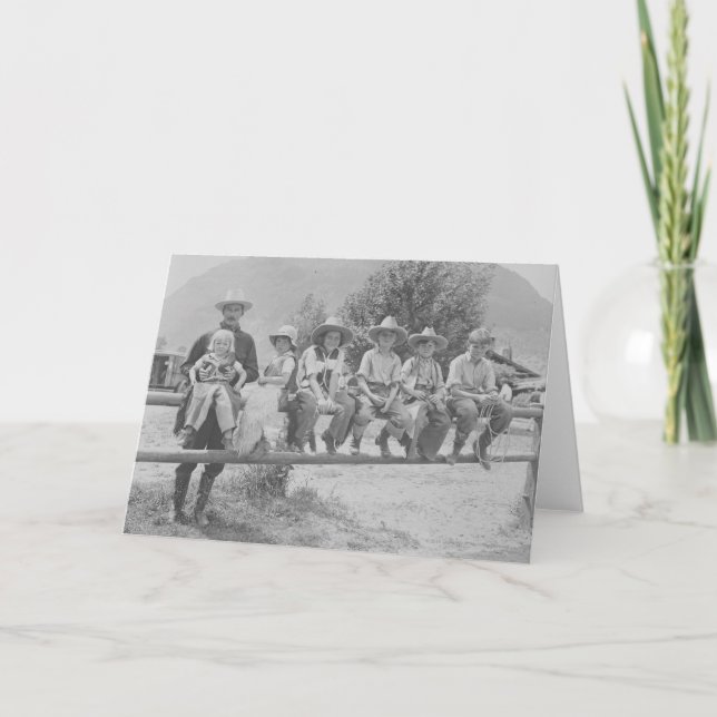 Cartão Larry Larom com seis crianças (Frente)