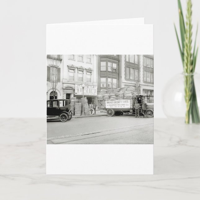 Cartão Loja velha do pneu, 1920 (Frente)