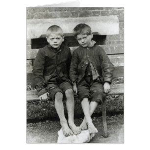 Cartão London Slums, The Boys