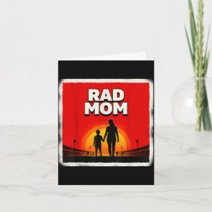 Cartão Mãe radical mãe e filho futebol mãe pôr do sol