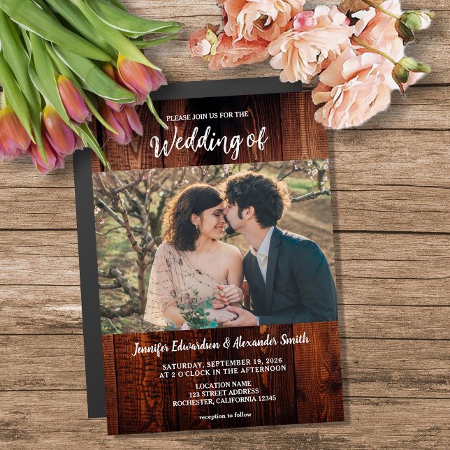 Cartão magnético de casamento country com foto em  (Rustic wood photo country wedding magnetic invitation. You can add your own photo and text.)