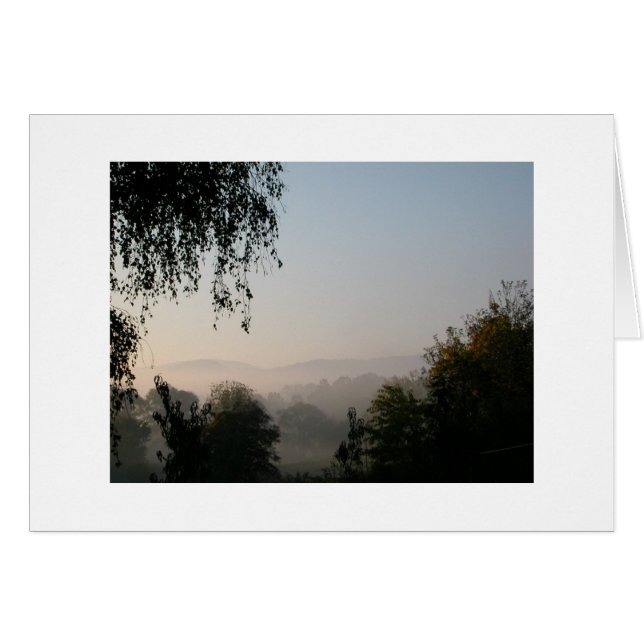 Cartão Manhã nas Montanhas (Frente Horizontal)