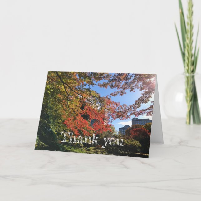 Cartão Mapeamentos Vermelhos no Jardim Japonês (Frente)