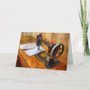 Cartão Máquinas De Costura Com Piso Laranja