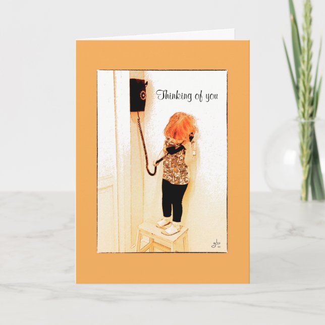 Cartão Menina que fala em um telefone velho da forma (Frente)