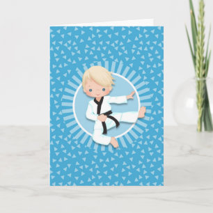 Cartão Menino Loiro de Karate Judo Artes Marciais