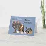 Cartão Menorah Dreidel de Basset Hound Chanukah<br><div class="desc">Recordar a família e os amigos durante a estação de Chanukah é uma maneira maravilhosa de permanecer em contacto com as pessoas que você ama e se importa aproximadamente. Eu criei estes cartões de Chanukah do cão com amor e o cuidado e eu somos certos que qualquer um que ama...</div>