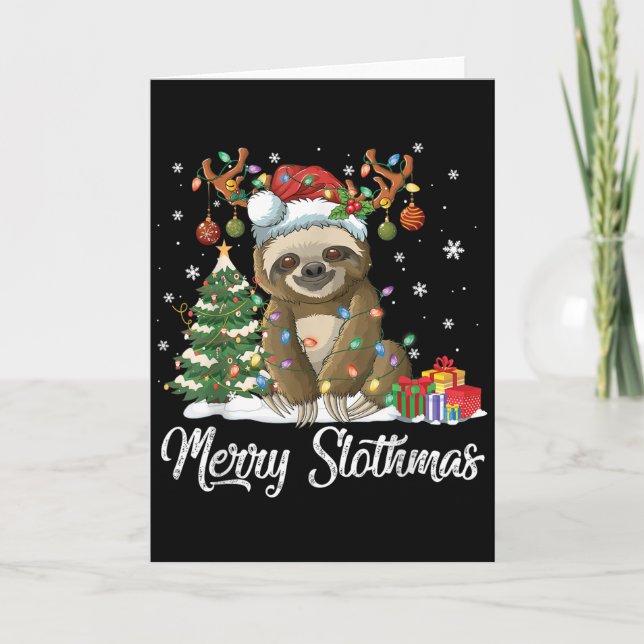 Cartão Merry Slothmas Funny Sloth Christmas Tree Lights X (Frente)