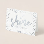 Cartão Metalizado Brilho<br><div class="desc">Desejo a alguém um feliz Chanukah com este cartão simplesmente lindo,  acentuado com papel real. Personalize-o com sua própria mensagem de cartões de natal quentes.</div>