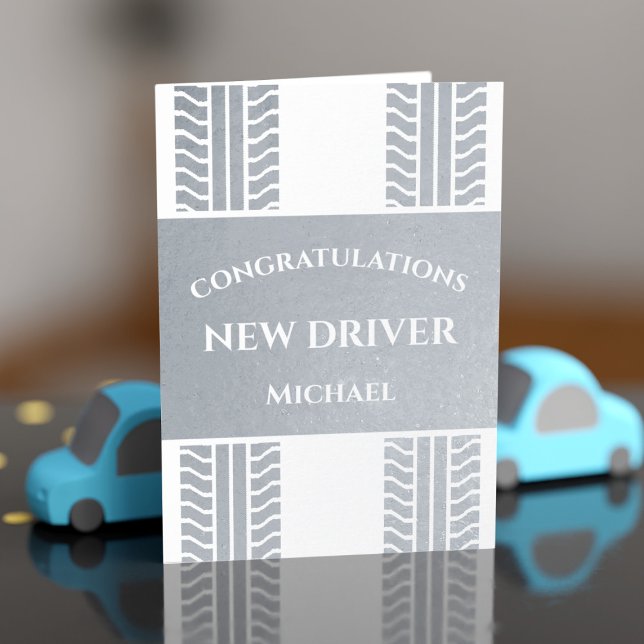 Cartão Metalizado Nova placa de Parabéns de Pneus de Driver (Congrats to the new driver who just passed their driving test! Just add your message)