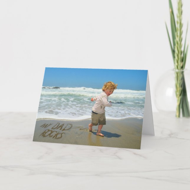 Cartão Meu Pai Rocks! Areia Escrevendo diversão na praia (Frente)