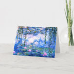 Cartão Monet Pink Water Lily<br><div class="desc">Um cartão de saudação (dentro é vazio) com lírios de água cor-de-rosa monet que flutuam num lago azul calmo com almofadas de lírios. Um presente de Monet excelente para fãs do impressionismo e da arte francesa. Inimpressionismo sereno na natureza com lindas flores e paisagem de lagoas cênicas.</div>