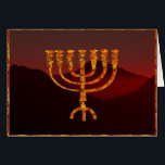 Cartão Moshe's Menora<br><div class="desc">Na Torah Moshe Rabbenu, diz-se, "Você fará um Menorah de ouro puro, espancado, se o Menorah for feito, sua base, seu galho, suas bolas, seus botões, e suas flores serão martelados dele, " [Shmot 25:31] e mais tarde, "Veja, construa, de acordo com a forma que você está mostrando na montanha."...</div>