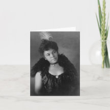 Mulher Negra com Colar de Coração