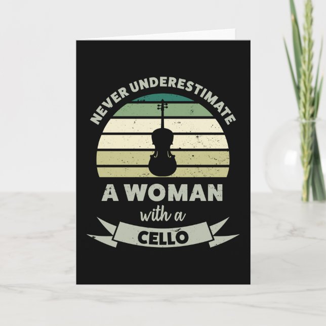 Cartão Mulheres com um Cello Engraçado Dão presentes à ma (Frente)