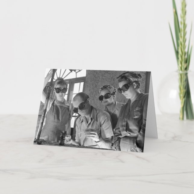 Cartão Mulheres soldadoras na Segunda Guerra Mundial, ano (Frente)