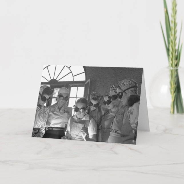 Cartão Mulheres soldadoras na Segunda Guerra Mundial, ano (Frente)