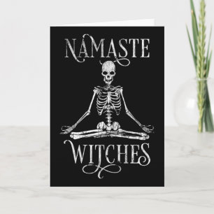 Cartão Namaste de Esqueleto de Yoga de Halloween Feminino