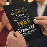 Cartão Nascer de aniversário personalizado 70 de 1951 Vin<br><div class="desc">Um cartão de aniversário clássico personalizado para aquela celebração de aniversário para alguém nascer em 1951 e fazendo 70 anos. Adicione o nome a este design de ouro, preto, branco e preto, para um presente de 70 de aniversário personalizado. Edite facilmente o nome e o ano com o modelo fornecido....</div>