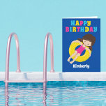 Cartão Natação Team Girl Custom Kids Feliz aniversário<br><div class="desc">Crianças incríveis nadando na festa de piscina Feliz Cartão de Aniversário para uma criança morena na equipe de natações durante o verão. Possui uma brilhante e divertida pop de cores e uma adorável nadadora em um tubo interno. Personalizar para um presente especial para crianças.</div>